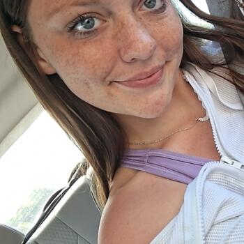 Babysitter in Decatur (Tennessee): Kyndall