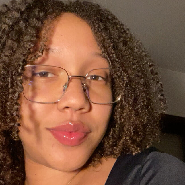 Babysitter in Maia: Andreia