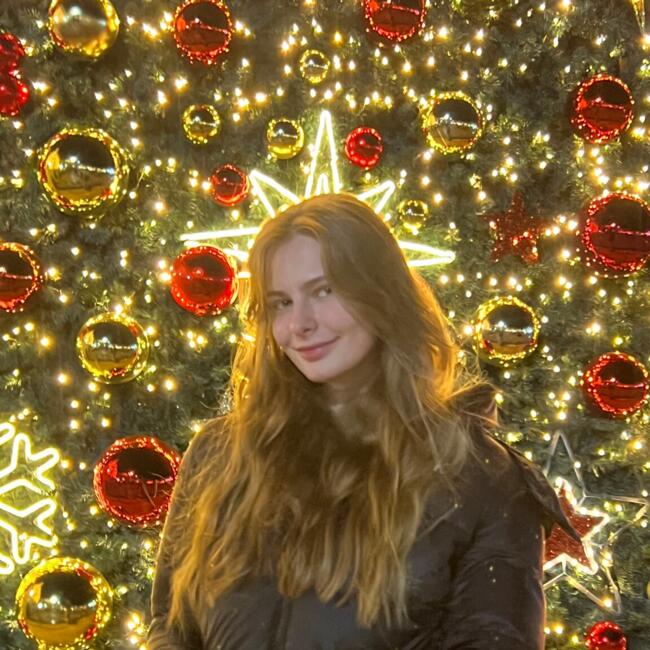 בייביסיטר ב- קריית ים: נסטיה