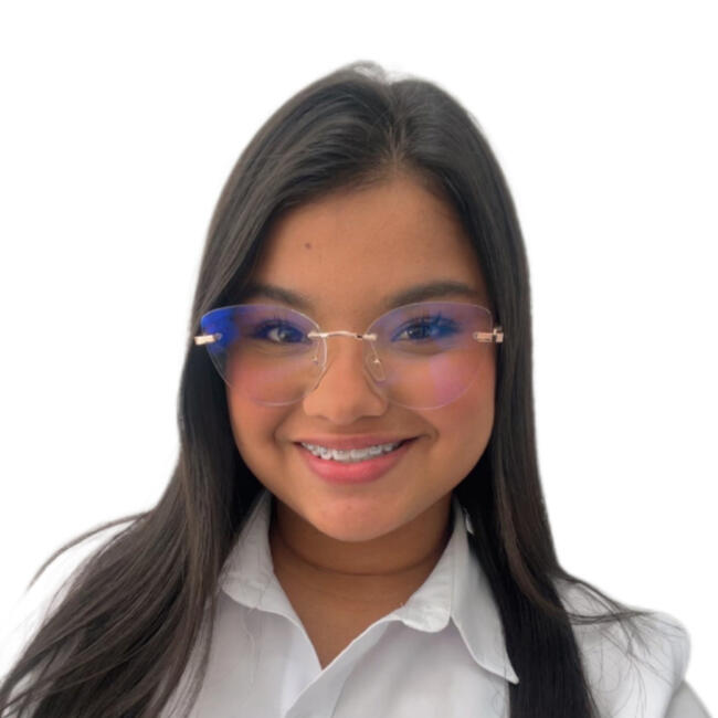 Babysitter in Barcelona: Ana Camila