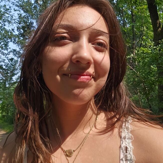 Babysitter in Eau Claire: Natalie