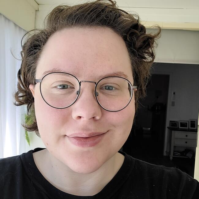 Babysitter in Ballarat: Clare