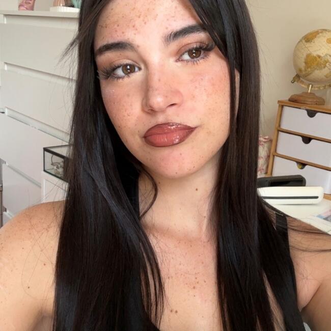 Babysitter in Saint-Uze: Ilana