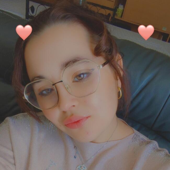 Babysitter in Bompas: Melanie