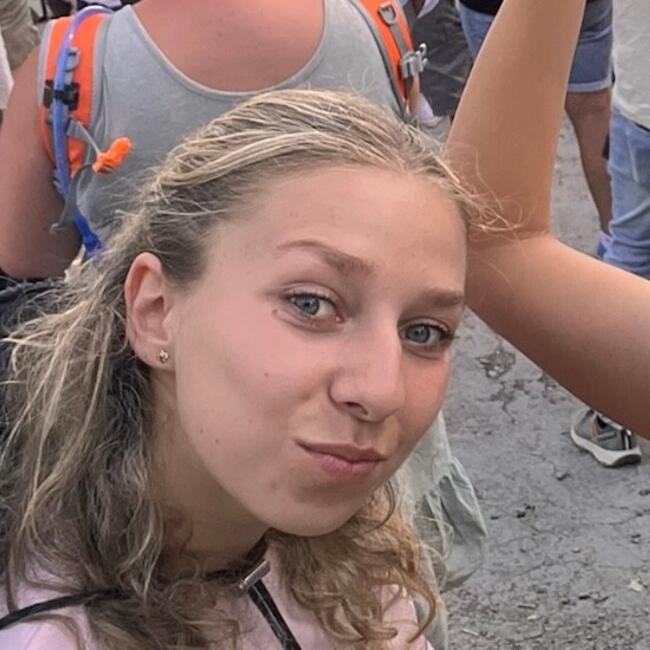 Babysitter in Lyon: Marie