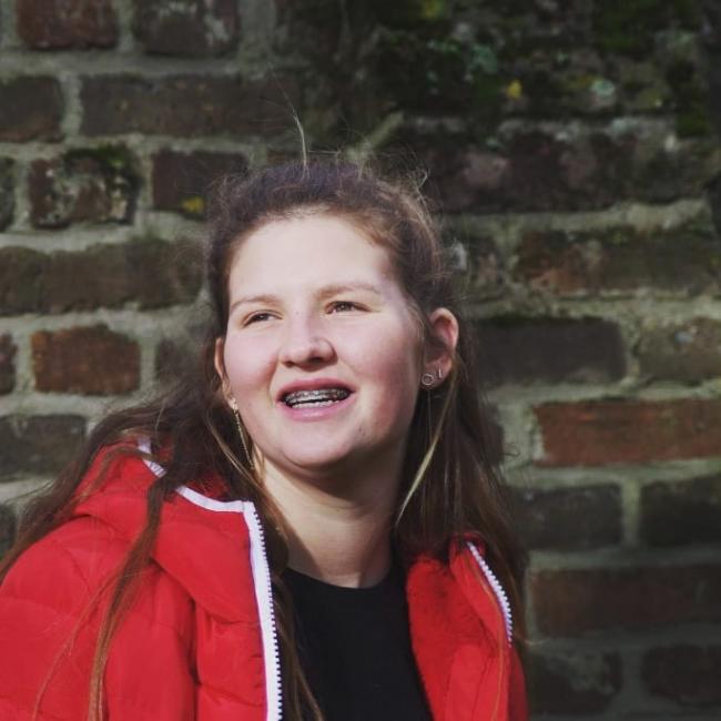 Babysitter in Brügge: Antonia