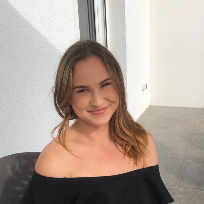 Babysitter in Asnières-sur-Seine: Aurélie