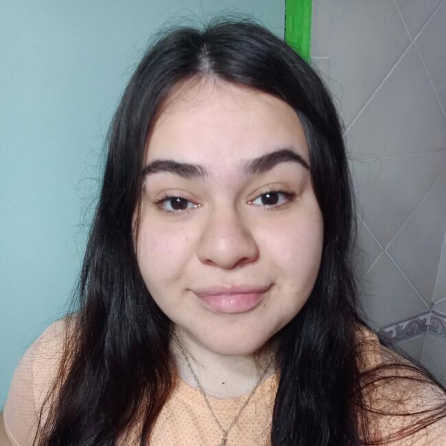 Babysitter in San Fernando: Valentina