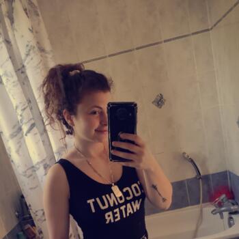 Babysitter in Sainte-Marthe: Eva