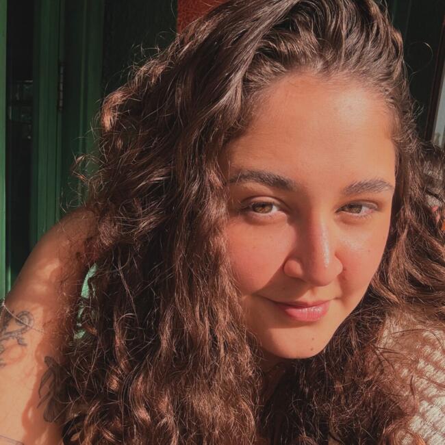 Babysitting job in Balneário Camboriú: Ana beatriz