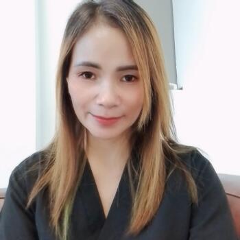 Babysitter in Abu Dhabi: Arlyn