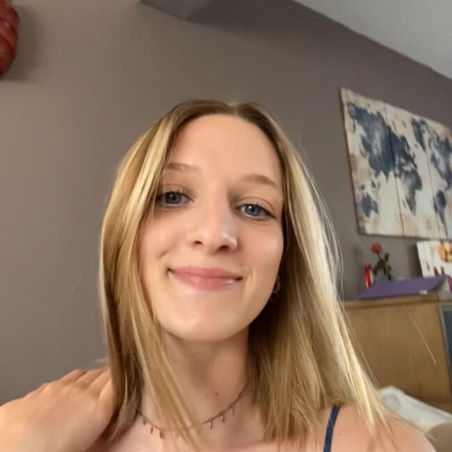 Babysitter in Villerupt: Jade