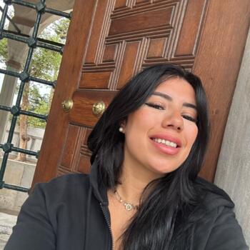 Babysitter Paris: Siham