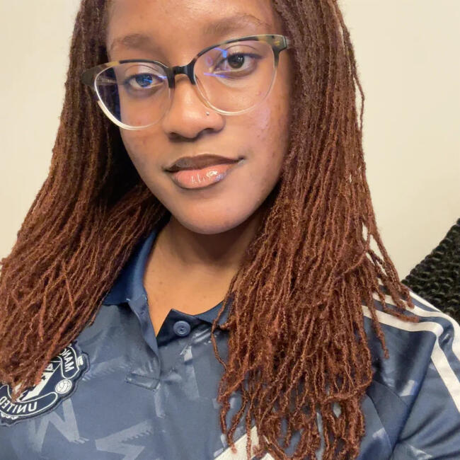 Babysitter in Bristol: Lisa