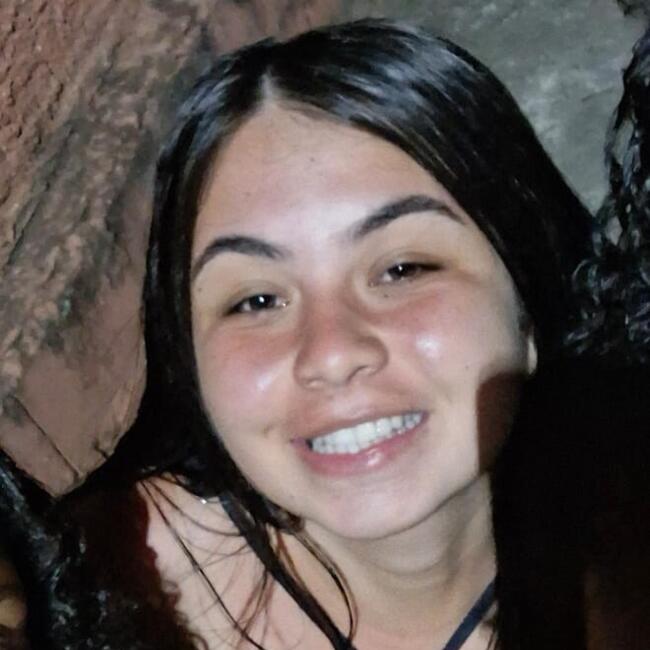 Babysitter in Capela do Alto: Yasmin