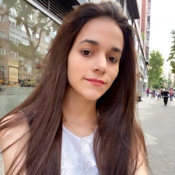 Babysitter Madrid: Adriana