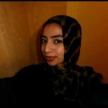 Babysitter Manchester: Laiba