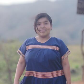 Niñera en Piedra Roja: Hilda Mendoza
