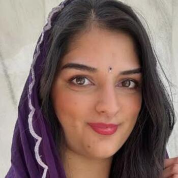 Babysitter in Surrey: Nisha