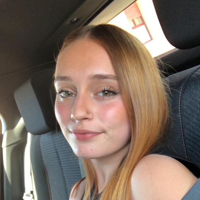 Babysitter in Noáin: Andrra