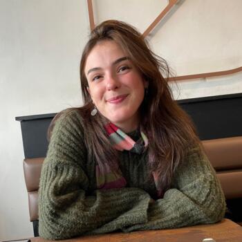 Babysitter in Glasgow: Lauren