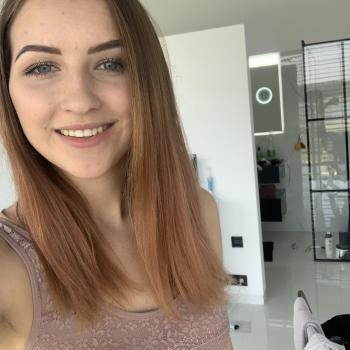 Babysitter Farnborough: Ania