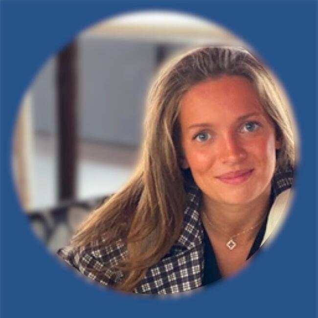 Babysitter in Paris: Margot