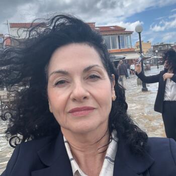 Babysitter στην περιοχή Ηράκλειο: Irini