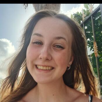 Oppas in Horst: Anouk