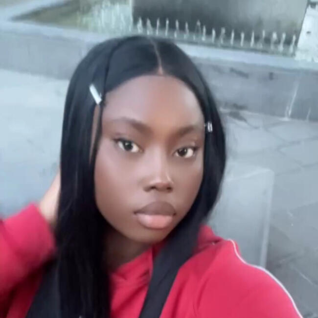 Babysitter in La Louvière: Kadi