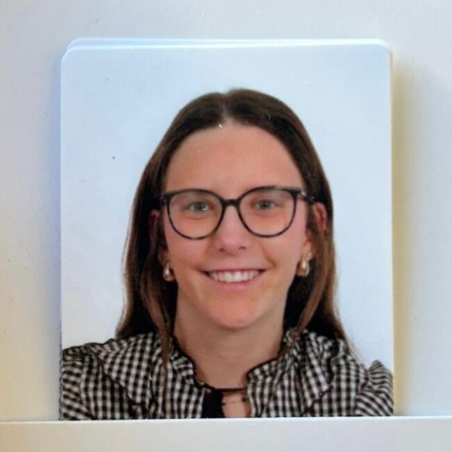 Niñera en Puerto de Santa María: Mencia