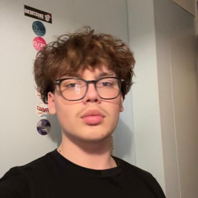 Babysitter in Fontaines: Ilhan