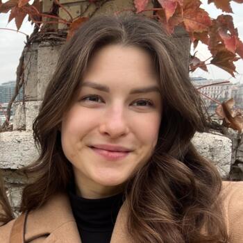 Babysitter in Castelldefels: Barbara