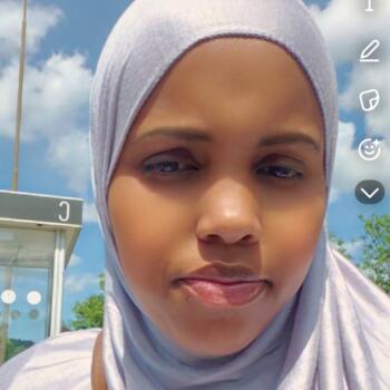 Job de garde d'enfants à Göteborg: job de garde d'enfants Asiya