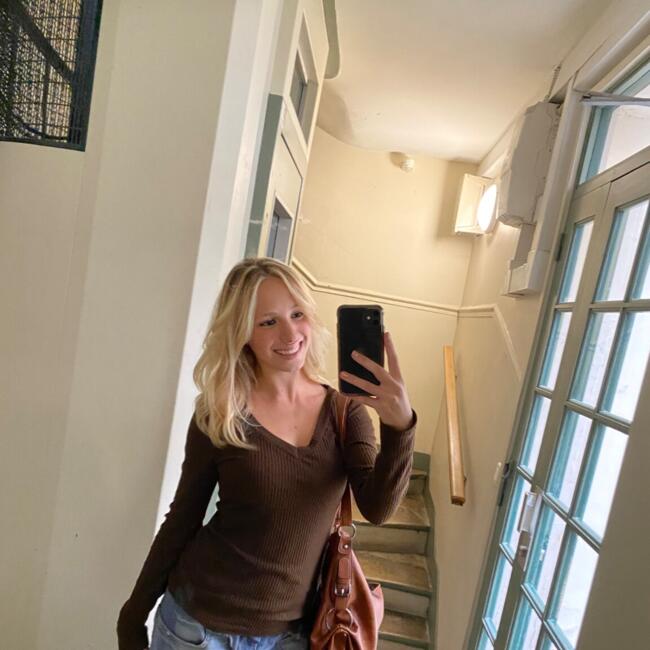 パリ のベビーシッター: Silke