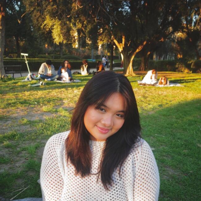 Canguro en Granada: Kaitlin