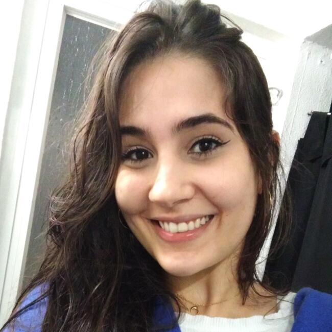 Babysitter in Lisbon: Samantha