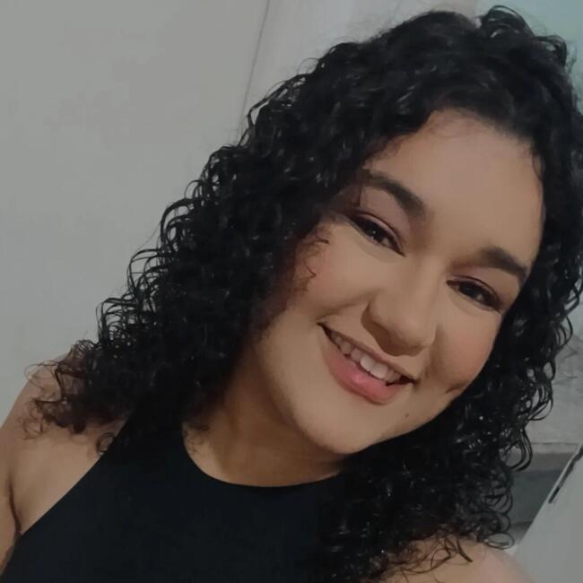 Babysitter in Atibaia: Isabel
