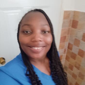 Babysitter Kingston: Raneese