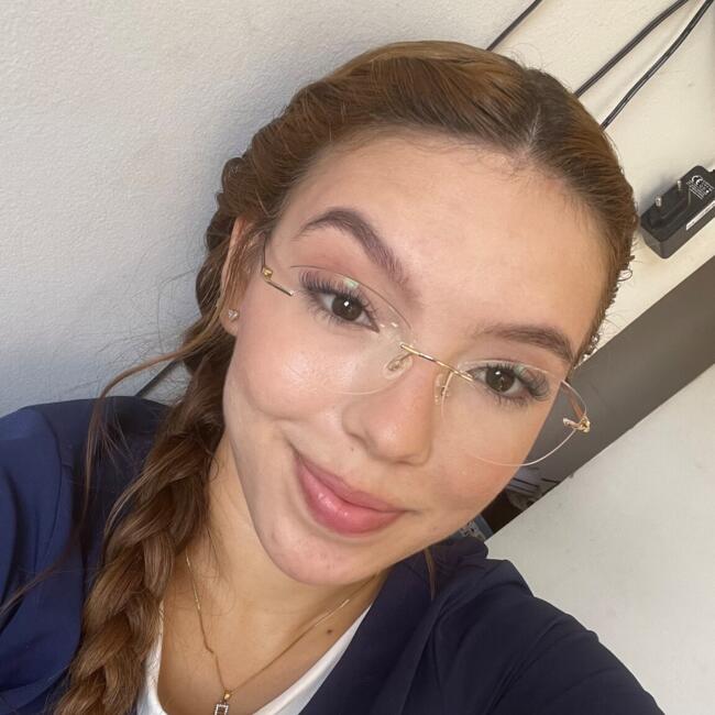 Babysitter in Teresina: Isadora