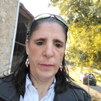 Nounou à Saint-Hilaire-de-Lusignan: Emmanuelle