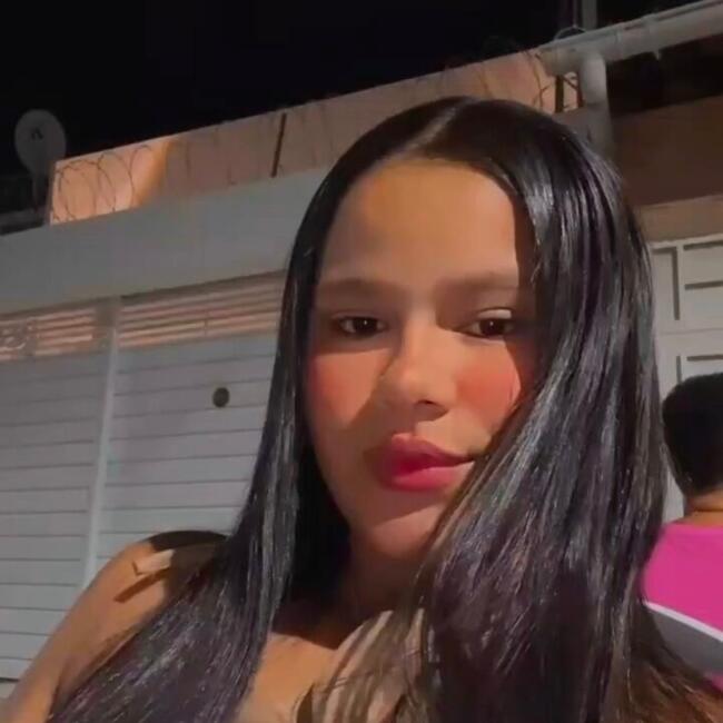 Babysitter in Maceió: Emily