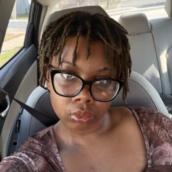 Babysitter Alexandria: Tamar