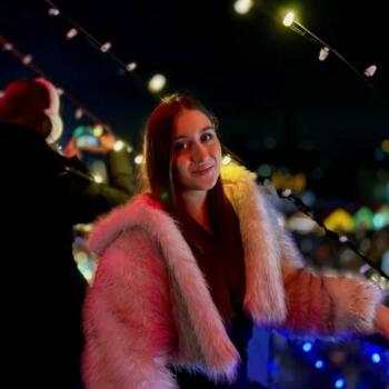 Babysitter in Bucharest: Bianca