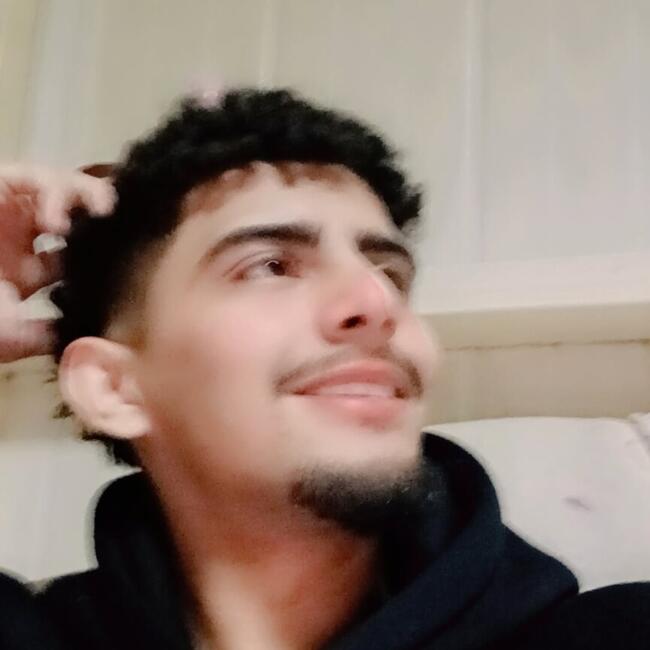 Káto Lakatámeia bölgesinde bebek bakıcısı: Neeraj