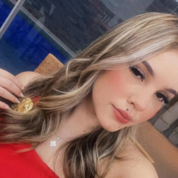 Babá Campo Mourão: Mariana