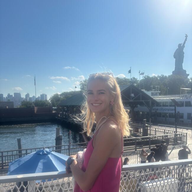 Babysitter in Liège: Maïalen