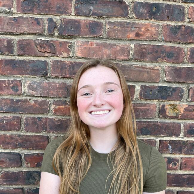 Babysitter in Hamilton: Cierra