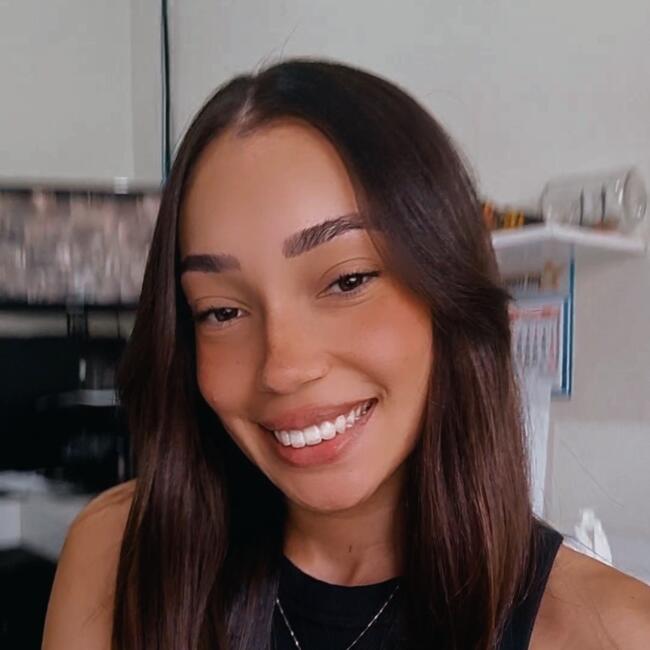 Babysitter in Bertioga: Maria Luísa