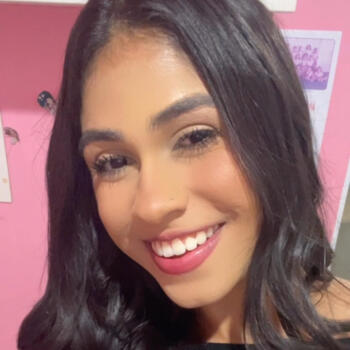 Babá Brasília: Jennifer Elaine